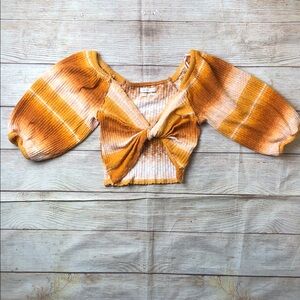 Urban Outfitters Orange and White Knit Top 💚